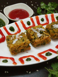 कोथिम्बीर वडी (Kothimbir Vadi recipe in hindi) रेसिपी मुख्य फोटो