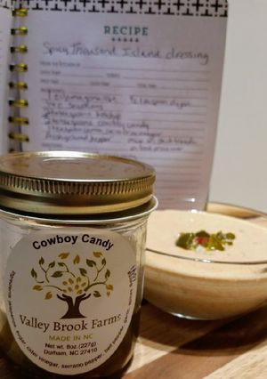 A picture of Spicy thousand island sauce.