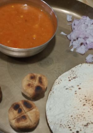 A picture of Dal bati.