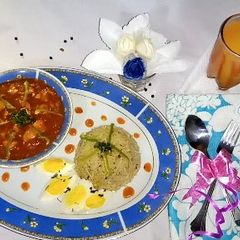 A picture of Saucy Chicken with Black Pepper Rice.