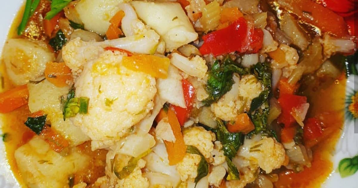 Как приготовить овощное рагу с кабачками и цветной капустой и картошкой