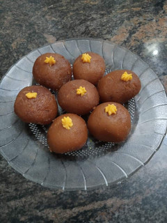கோதுமை பாதுஷா (Kothumai badhusha recipe in tamil) செய்முறை முக்கிய புகைப்படம்