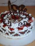 Torta de chantilli y frutillas
