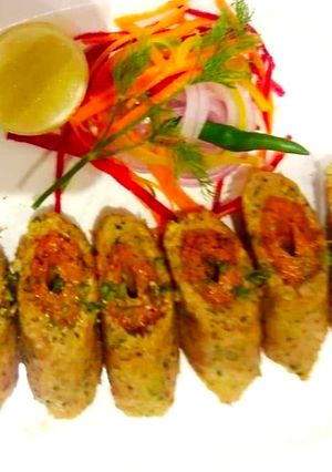 A picture of Fried Chap Roll in two colour.