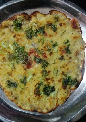 A picture of Besan coriander chilla.