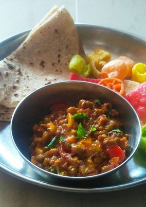 મગ નું શાક (Moong Shak Recipe In Gujarati) રેસીપી મુખ્ય ફોટો