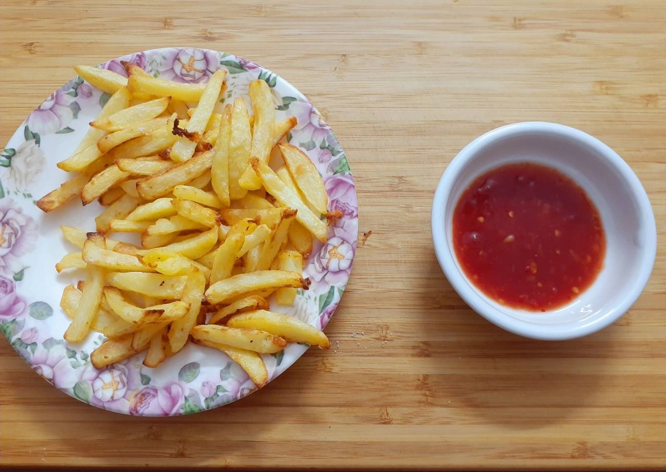 Air Fried French Fries with Chilli Sauce 🍟🌶