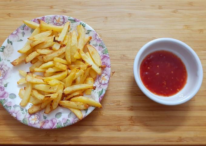 Air Fried French Fries with Chilli Sauce 🍟🌶