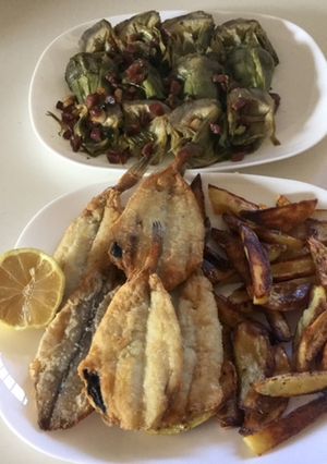 Foto principal de Pescadilla con patatas al horno