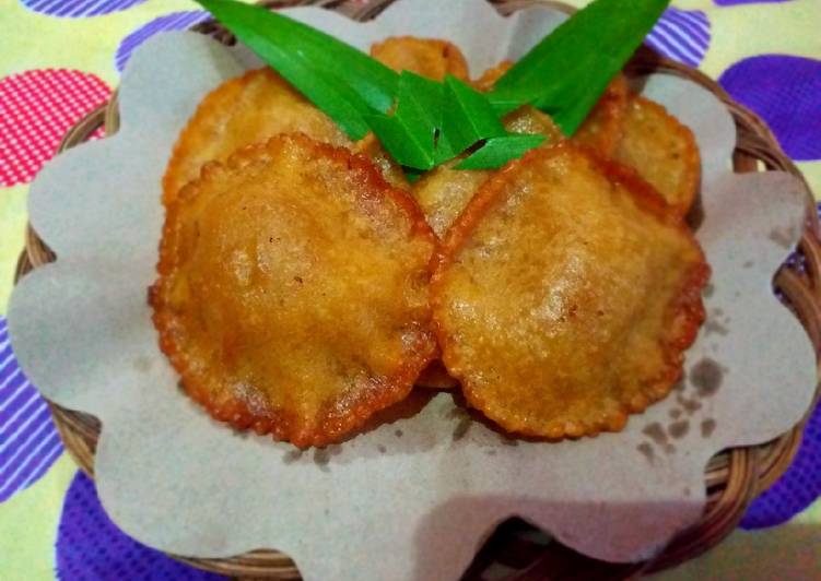 Cucur gula jawa