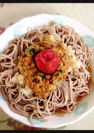 A picture of Easy & Healthy Chilled Soba with Natto, Umeboshi, and Grated Daikon.