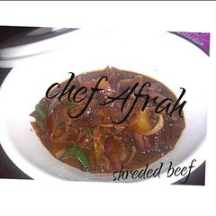 A picture of Shredded beef sauce.