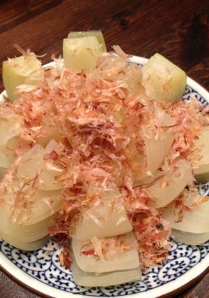 A picture of ★Microwave Onion like Flower★.