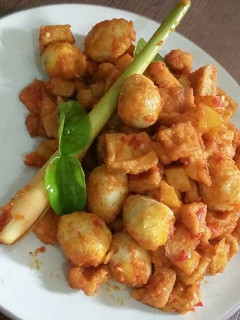 Foto resep Sambal Goreng Kentang Tahu Telur Puyuh