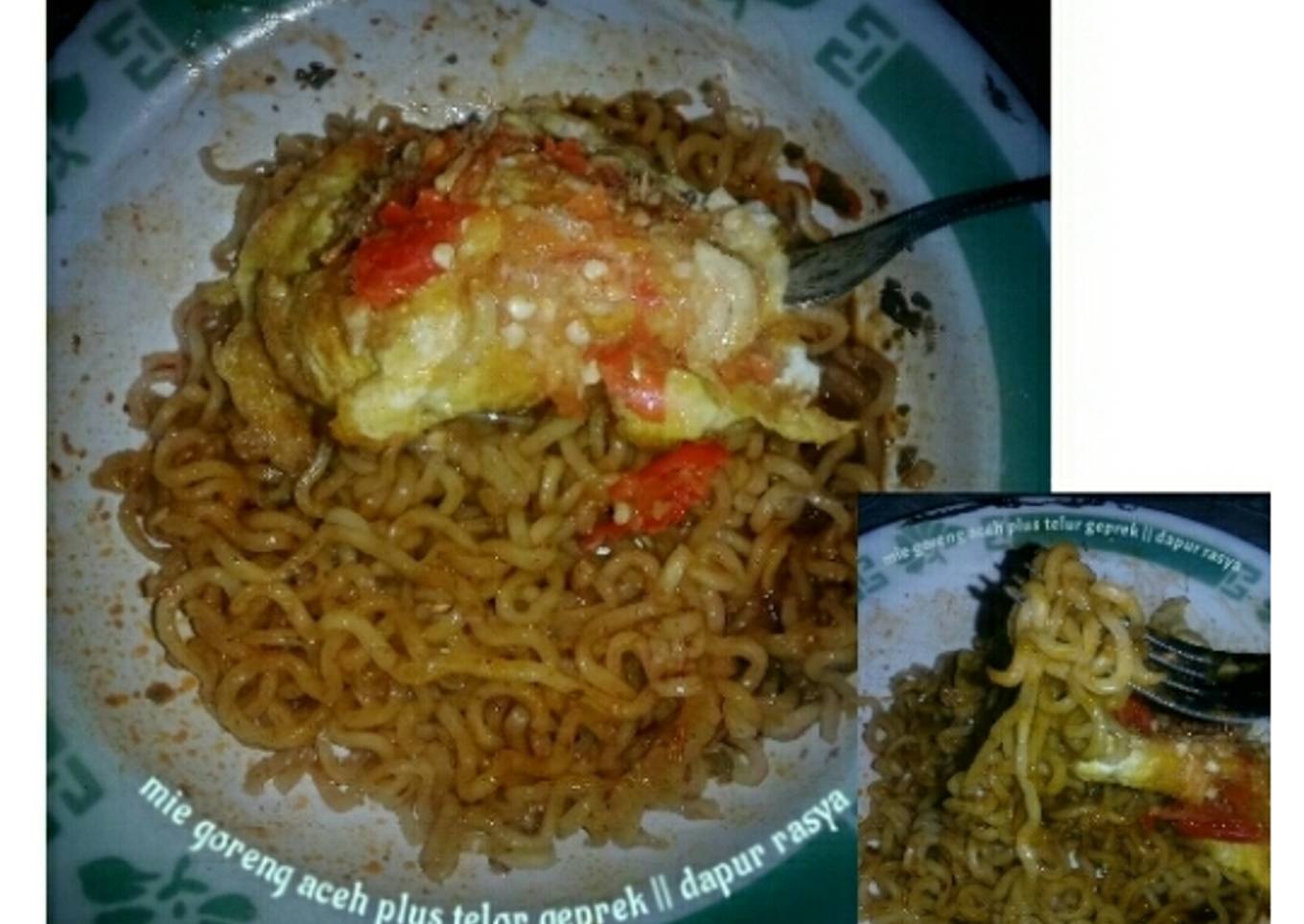 Mie goreng aceh plus telur geprek