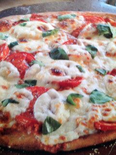 A picture of pizza margherita.