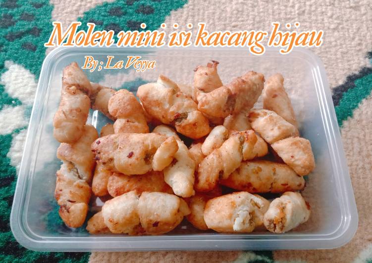 Molen mini isi kacang hijau