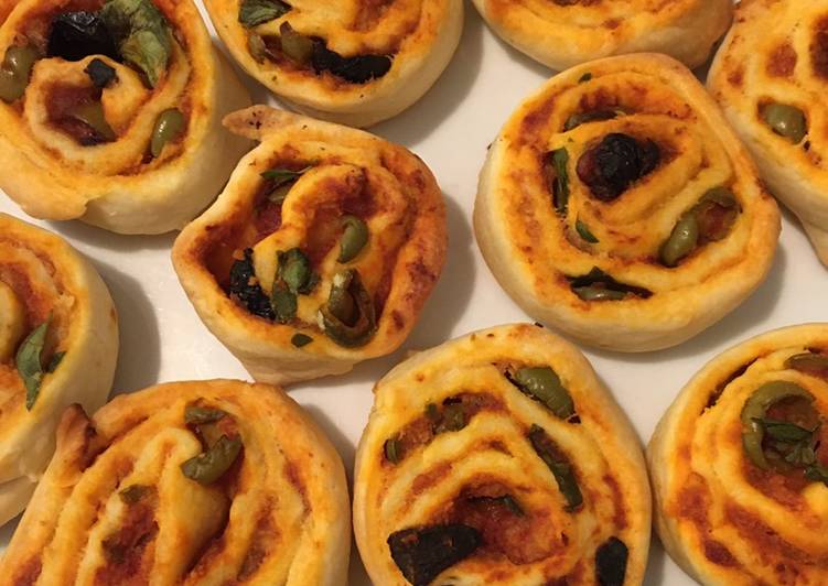 Simple Way to Prepare Super Quick Homemade Girelle gusto pizza