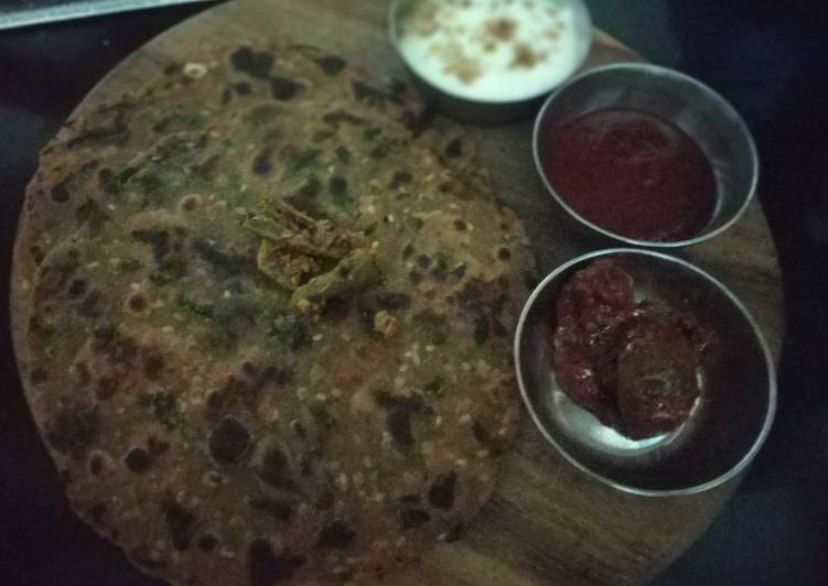 How to Winter Appetizing Methi paratha
