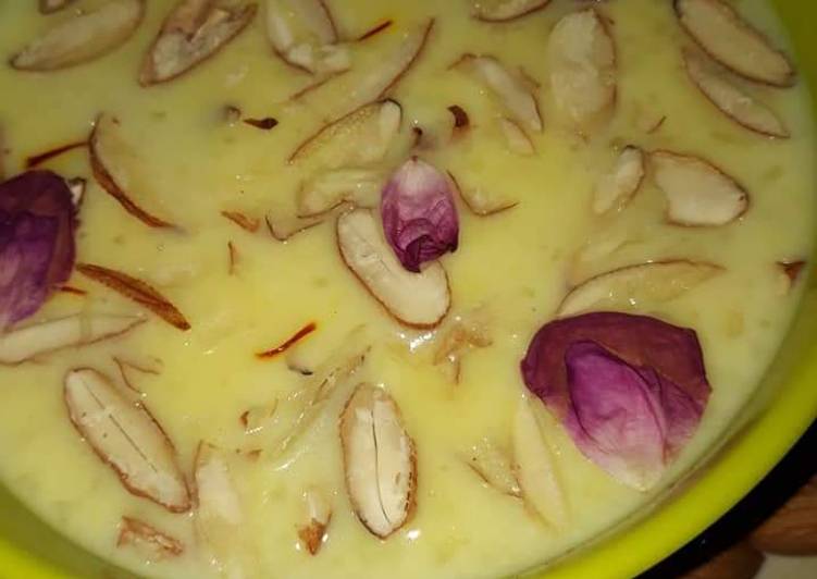 Recipe of Any-night-of-the-week Keshariya badam kheer