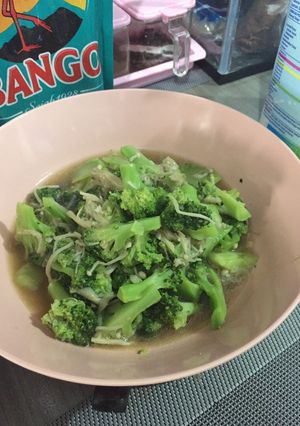 Foto resep Tumis Brokoli Enoki