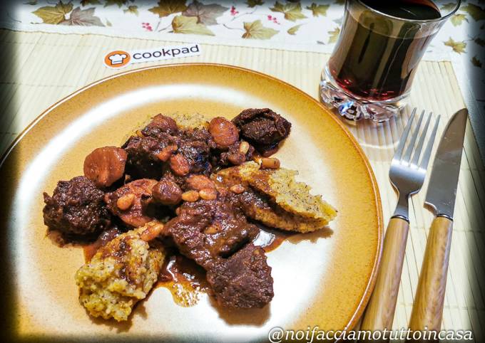 Modo semplice a Preparare Veloce Cinghiale in AgroDolce con Polenta