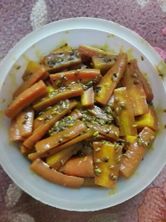 A picture of Instant carrot pickle.