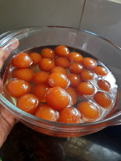 குலோப் ஜாமூன் (Gulab jamun recipe in tamil) செய்முறை முக்கிய புகைப்படம்