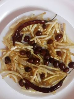 ঝুরি আলু ভাজা(jhuri alu bhaja recipe in bengali) রেসিপির প্রধান ছবি