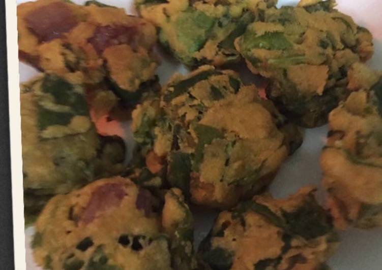 Step-by-Step Guide to Make Speedy Spinach-onion fritters