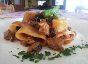 Foto di Calamarata con Tonno Fresco