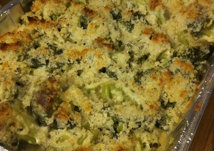 Steps to Prepare Quick Broccoli Cheese Gratin for a Crowd