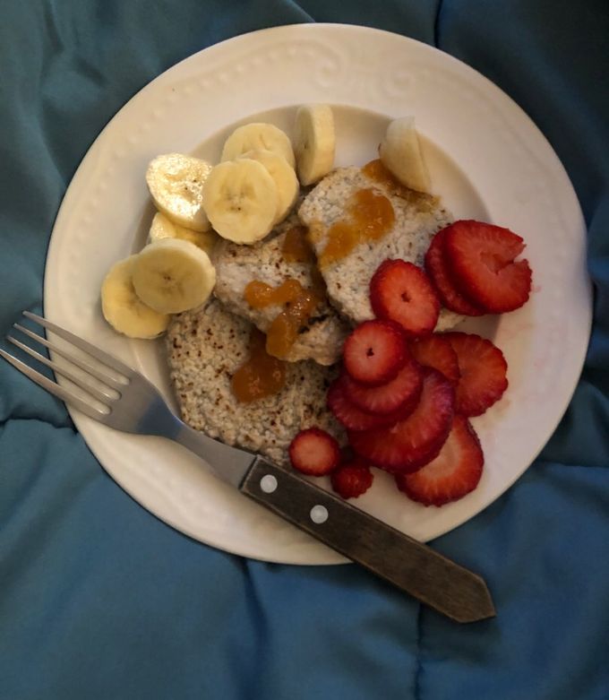 Una foto de Pancakes de avena y chía