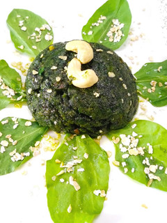 A picture of Spinach Oats Halwa.