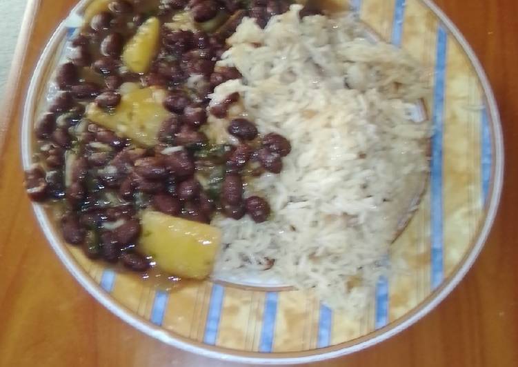 Simple Way to Prepare Perfect Rice and bean stew