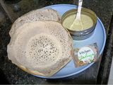 अप्पम आणि चटणी (Appam Chutney Recipe In Marathi)