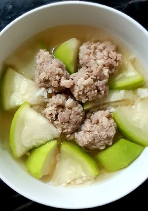 รูปของ "ข้าวต้มน้ำเต้าหมูสับ"🥣🍐🐷 Bottle Gourd&Minced Pork Porridge