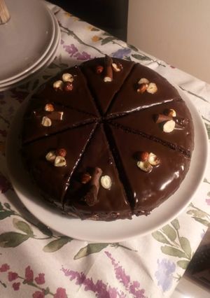 A picture of Lele's Ice-cream chocolate cake.