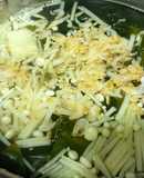 Canh rong biển tép khô nấm kim châm