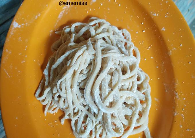 Yuk intip, Cara praktis bikin Mie Sehat Kenyal Tanpa Mesin yang menggugah selera