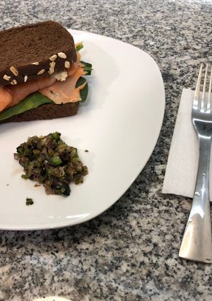 Una foto de Sándwich de Salmón