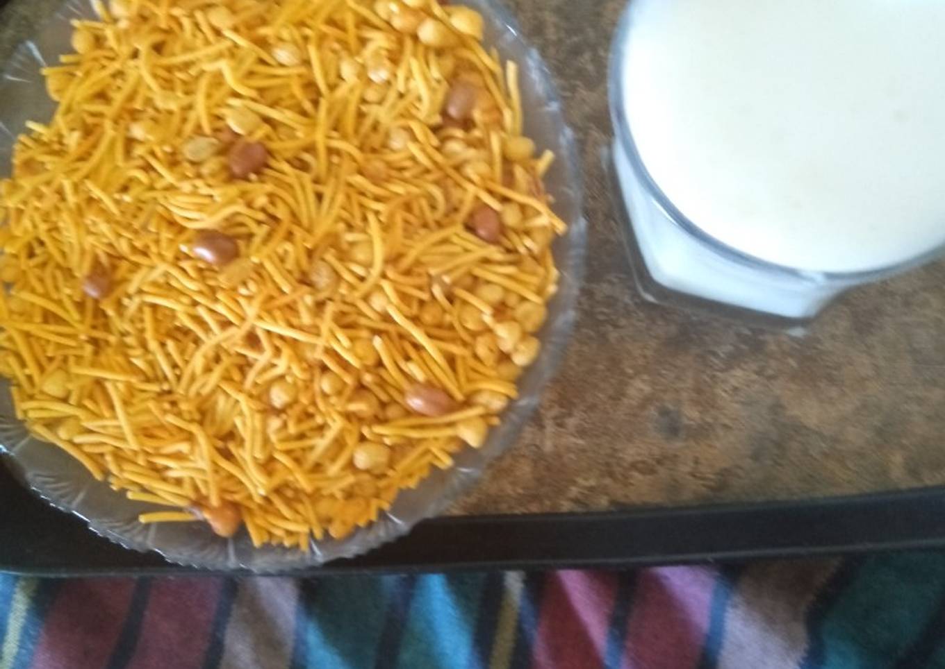 Spicy mixture and coconut crush