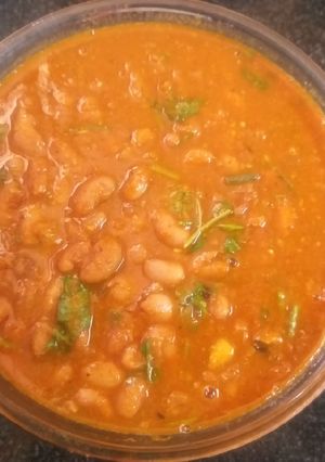 A picture of Kidney beans curry / Rajma.