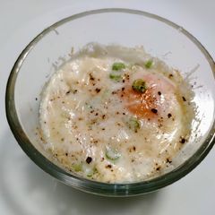 A picture of Shirred eggs.