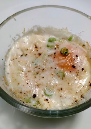 A picture of Shirred eggs.