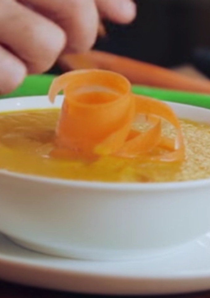 Foto de Sopa fria de cenoura com laranja