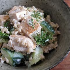 A picture of Spicy Chicken & Barley Salad.
