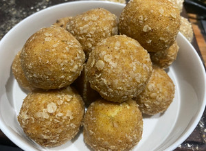 Una foto de Croquetas de pollo al curry