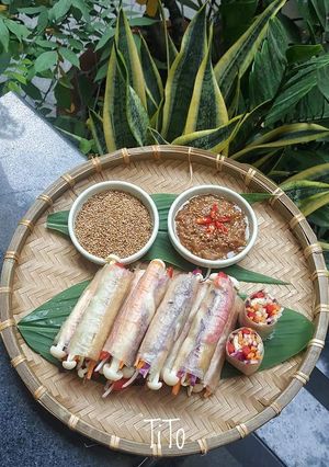Hình của món Gỏi cuốn thất sắc.