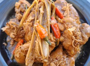 Foto resep Ayam KECAP MANIS🍗🍯Gurih, manis, legit. Lauk sejuta umat!